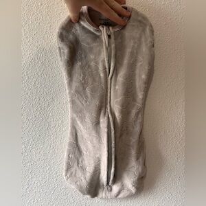 SwaddleMe Soft Gray Baby Swaddle